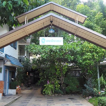 Stay With Me Guest House Chiang Mai Exterior photo