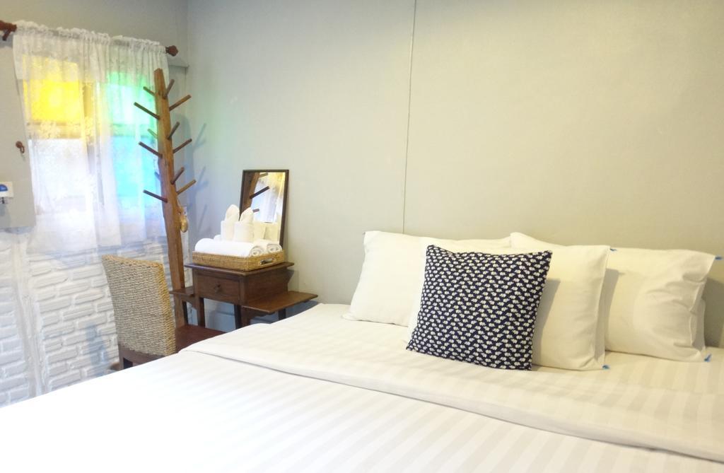 Stay With Me Guest House Chiang Mai Room photo